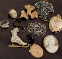 Lot of 10 Vintage Jewelry