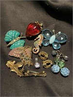 Lot of 10 Vintage Jewelry