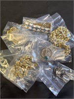 Lot of 10 Vintage Jewelry