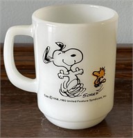 1965 Snoopy/Woodstock coffee mug