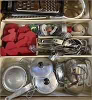 Contents of kitchen utensil drawer