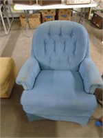BLUE LIVING ROOM CHAIR (SWIVEL) NEES CLEANING