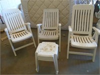 PLASTIC PATIO FURNITURE CHAIRS & TABLE QTY (6)