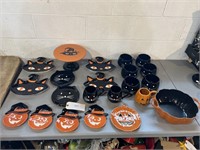 BLACK CAT AND PUMKIN THEMED DISHES