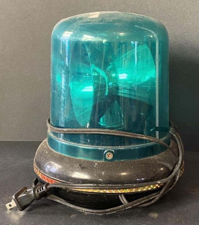 Unmarked Green Light Beacon w/ Power Cord, 7.5”H