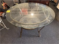Glass Top Patio Table, 48x31in
