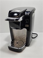 KUERIG COFFEE MAKER - WORKS