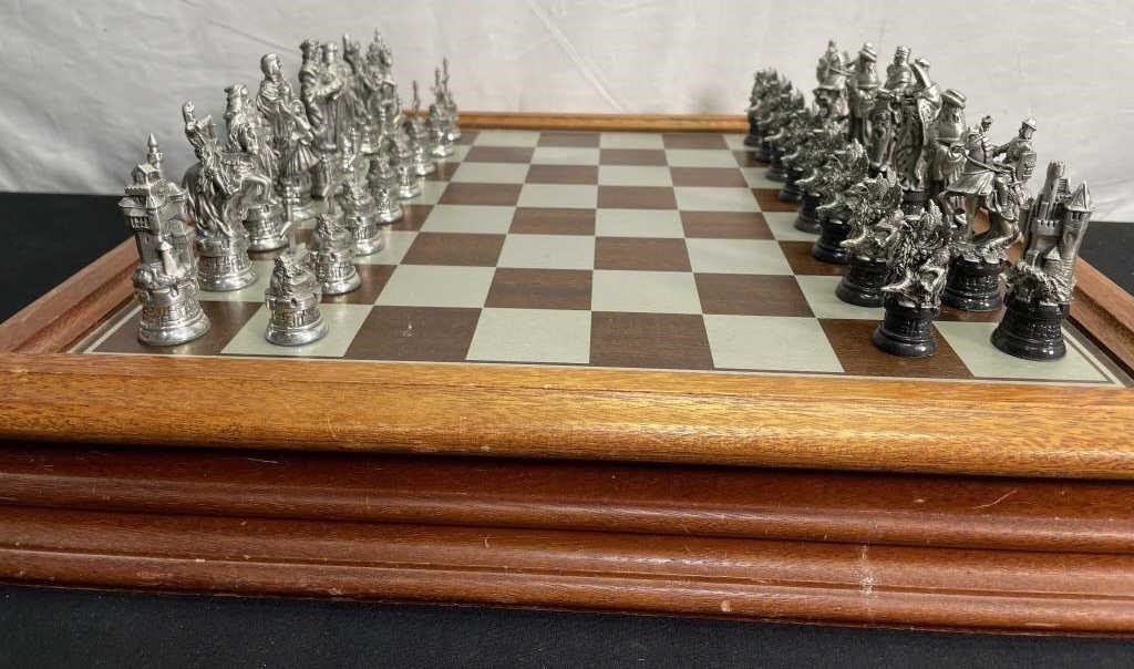 Selangor Camelot Chess Set