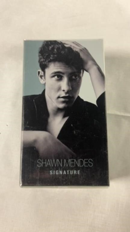 Shawn Mendes signature