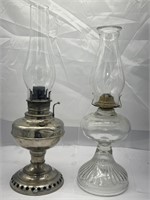 2x Kerosene Lamps
