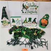 St. Pattys Day Gnome Décor