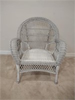 Pier 1 Imports White Wicker Arm Chair