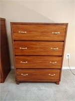 Vintage 4 Drawer Dresser