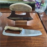 Alaskan Skinning, Butcher knife