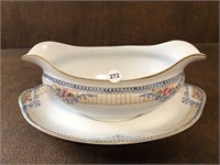 Gravy boat with plate hand painted 272