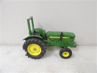 Ertl Die Cast John Deere Compact Utility Tractor