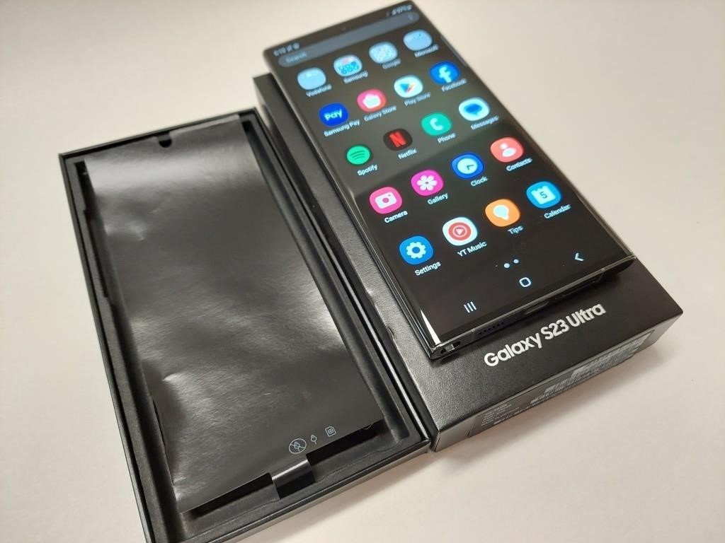 Samsung Galaxy S23 Ultra 5G 256GB Smartphone