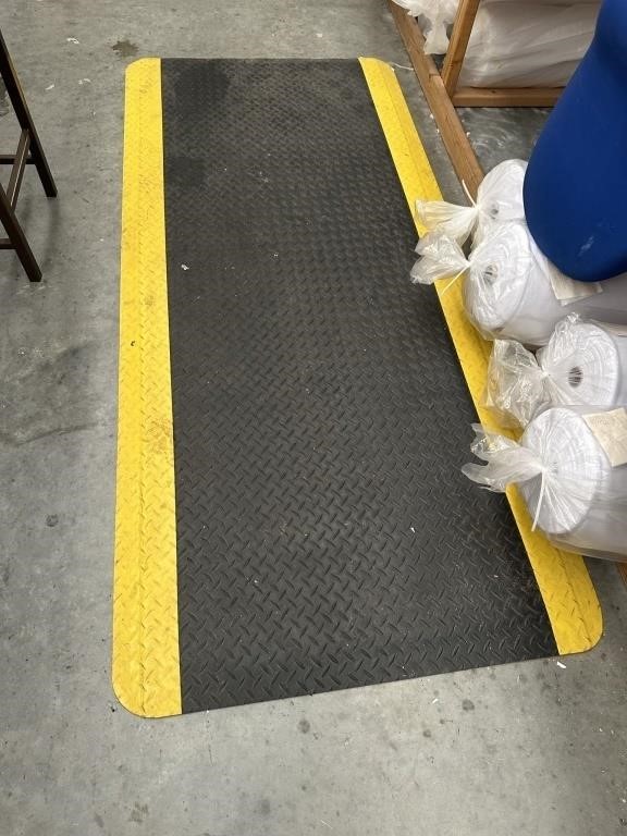 4 Rubber Non-Slip Anti Fatigue Mats