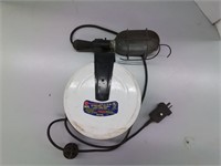 Retractable Trouble Light Cord Reel