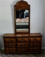 9 Dr. Dresser w/ Mirror