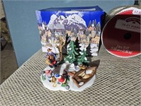 Xmas Village Collectibles (2)