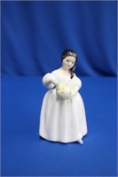 Royal Doulton "Mandy" HN2476, 5.5"H