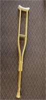 Adult, wood adjustable crutches