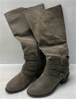 Sz 8.5W Ladies Boots - NEW