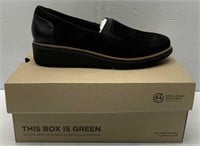 Sz 8.5 Ladies Clarks Shoes - NEW $120