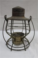 1908 metal CP oil lamp, 10.5"H,