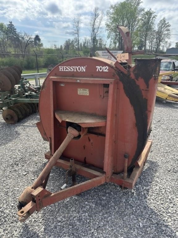 Hesston 7012 Silage Blower, Barn Kept