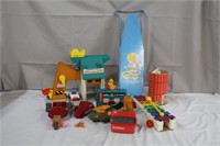 Vintage toys, Fisher-Price Lift & Load Depot,
