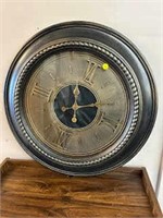 Large wall clock, plastic, battery operated,