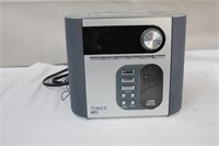 Timex MP3 LIne-In machine AM/FM radio/alarm