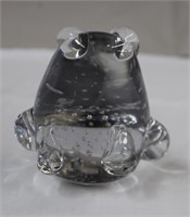 Glass frog paper weight, 4 X 3.75"H