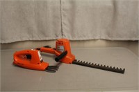 Black & Decker hedge trimmer 12" bar & cordless