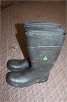 CSA approved size 7 women's industrial