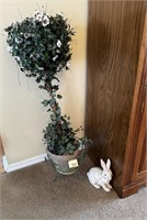 Faux Tree & Crackle Texture Bunny