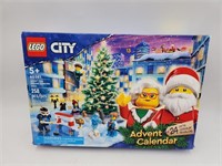 NEW LEGO City 60381 2023 Advent Calendar