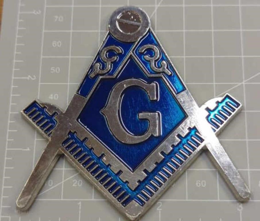 3-in Freemasons badge