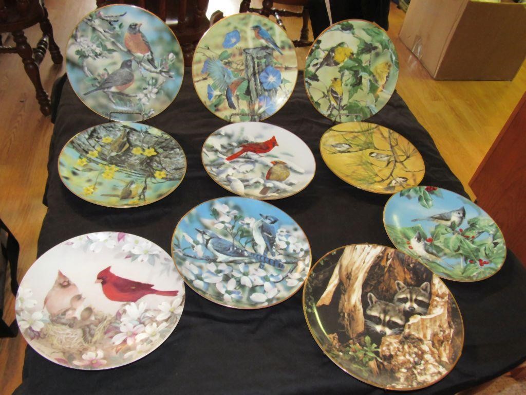 Decorative plates and easels