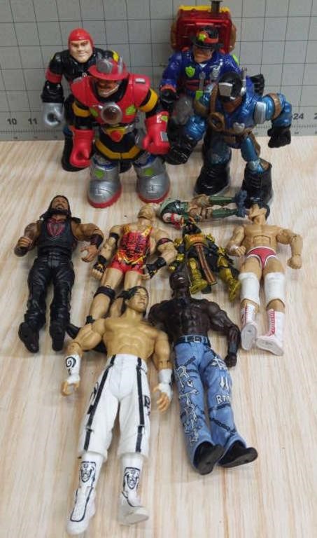 Lot of action figures toys