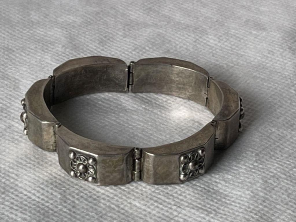 Vintage Mexican Silver Patterned Bracelet