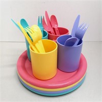 Plates mugs utensils plastic four colors