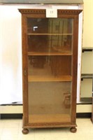 VINTAGE WOODEN CURIO CABINET WITH ADJUSTABLE SHELV