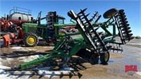 JD 630 Tandem Disk 24'