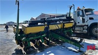 JD 7200 Corn Planter 15'