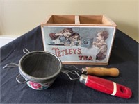 Contemporary Tea Box with Strainers