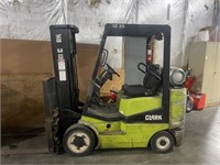 CLARK CGC25 FORKLIFT