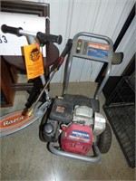 HONDA POWER WASHER RUNS BUT NEEDS HOSE